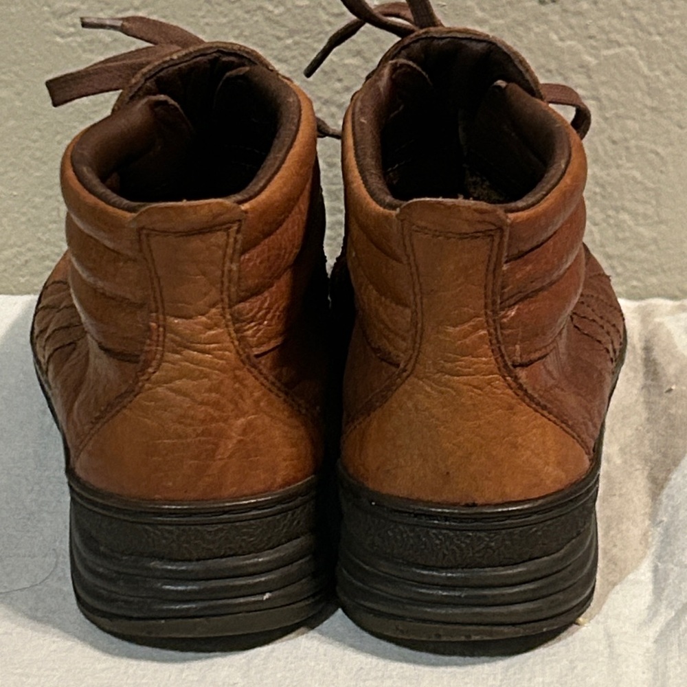 Vintage Women’s Mephisto Trampolin Chukka Boots View 4